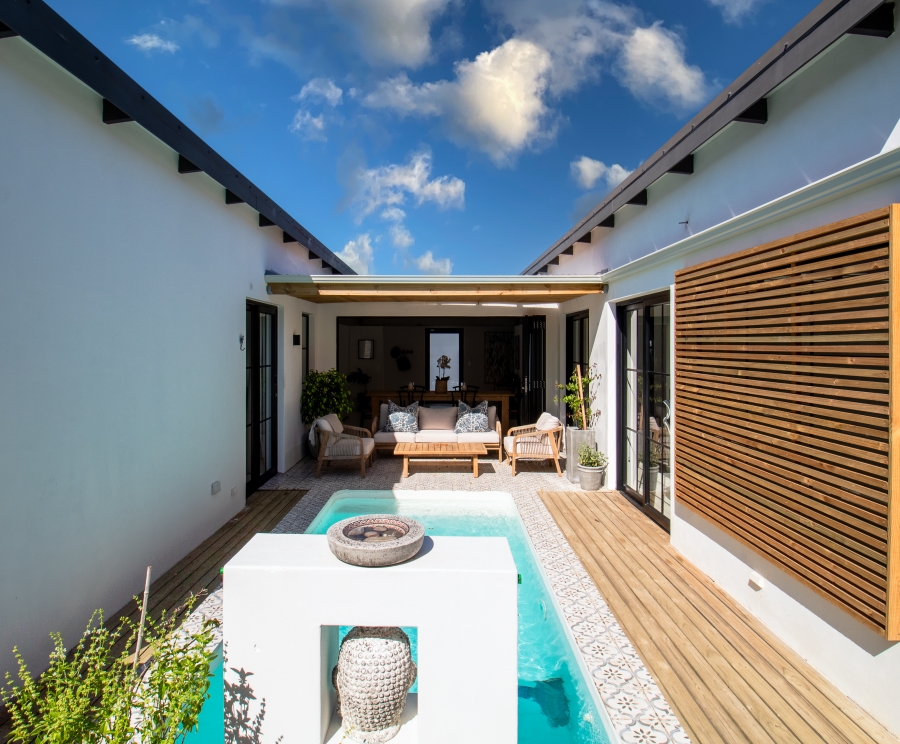 3 Bedroom Property for Sale in Bowtie Western Cape